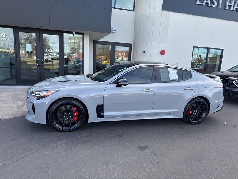 2022 Kia Stinger GT2Image 1