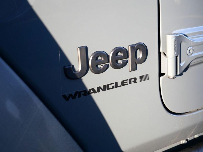 2024 Jeep Wrangler 4-door WillysImage 11