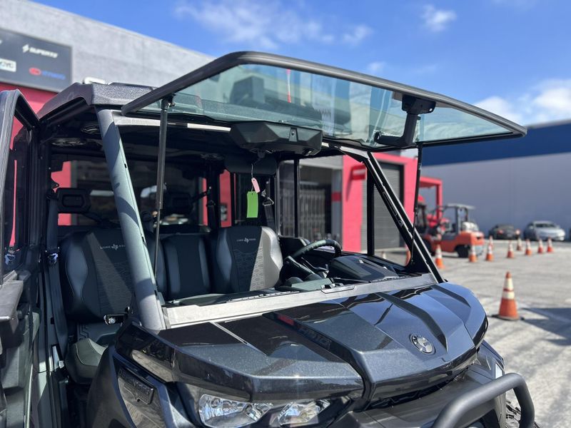 New 2025 Can-Am DEFENDER MAX LONE STAR CAB HD10 Image 18