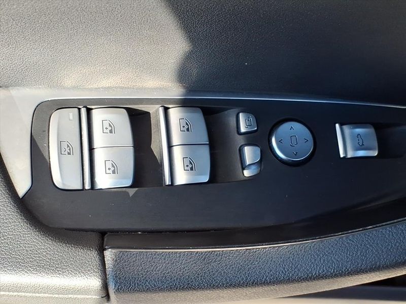 Used 2021 BMW X3 sDrive30iImage 16