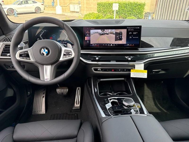 New 2027 BMW X7 xDrive40iImage 26