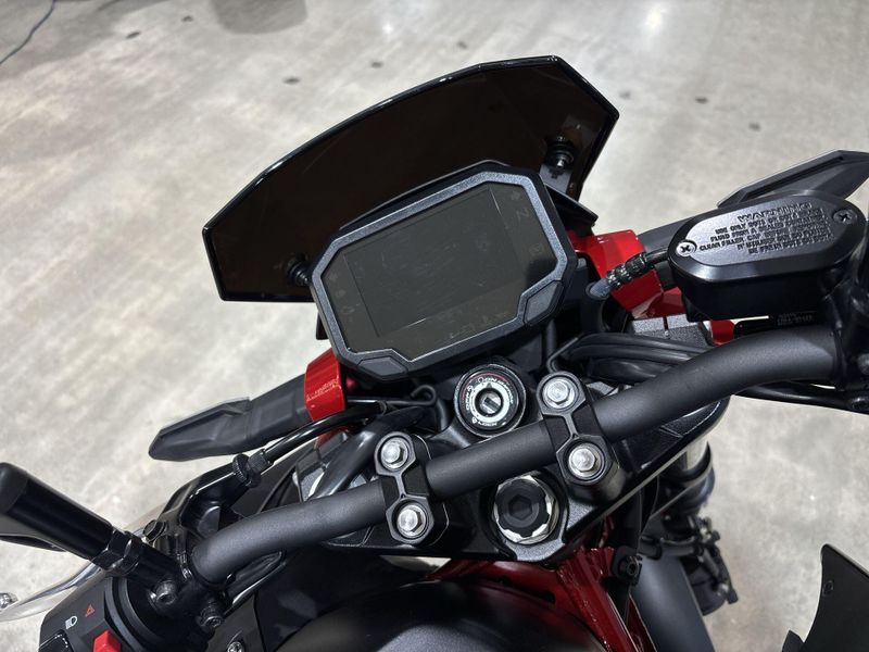 Used 2025 Kawasaki Z500 SE ABS Image 14