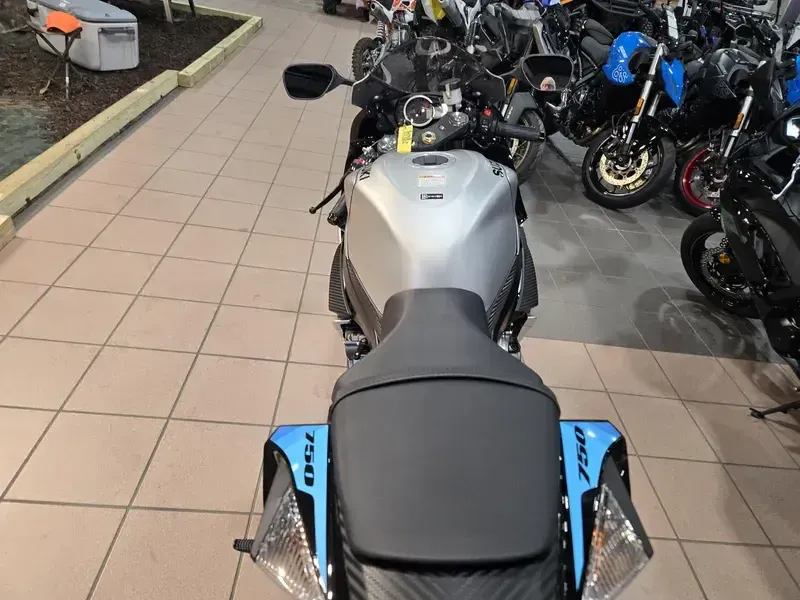 NEW 2026 SUZUKI GSXR750 Image 2