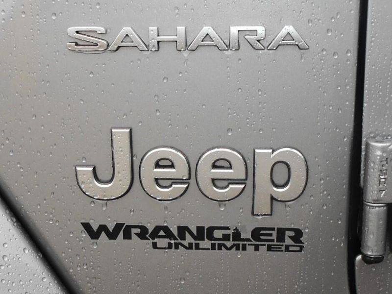 2018 Jeep Wrangler Unlimited SaharaImage 29