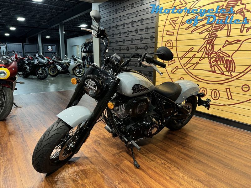 2024 Indian Motorcycle Chief Bobber Dark Horse  in a Storm Gray exterior color. Motorcycles of Dulles 571.934.4450 motorcyclesofdulles.com 