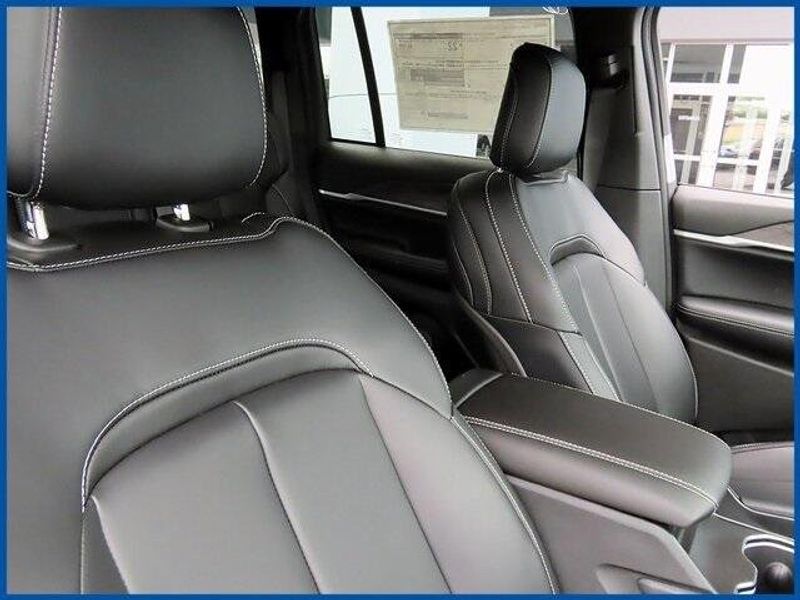 2025 Jeep Grand Cherokee LimitedImage 8