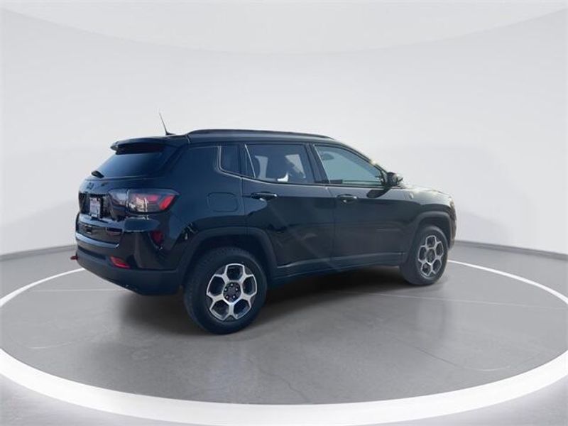 Used 2022 Jeep Compass TrailhawkImage 8