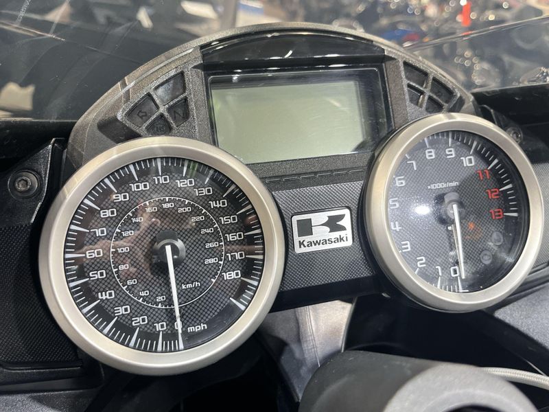 Used 2021 Kawasaki Ninja ZX-14R ABS Image 22