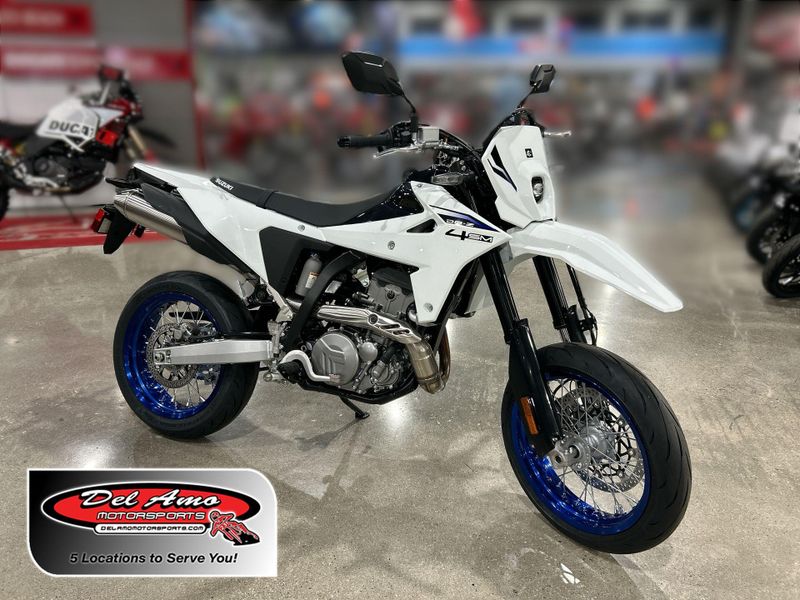 New 2025 Suzuki DR-Z4SM 