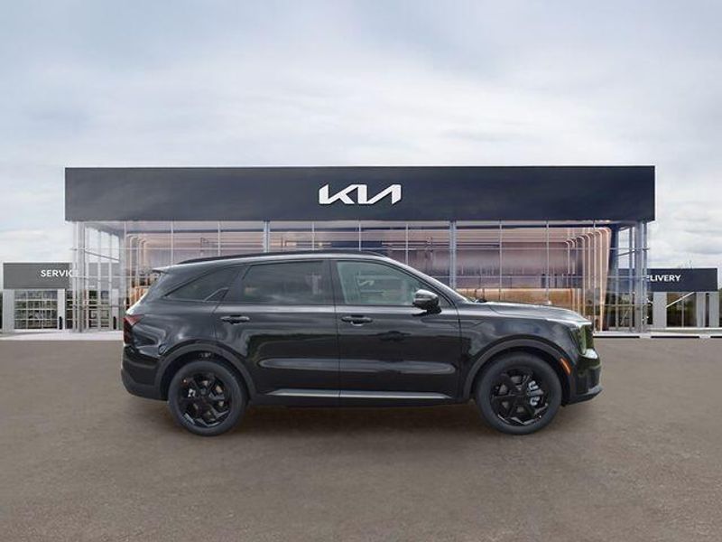 New 2026 Kia Sorento Hybrid X-Line SX PrestigeImage 2