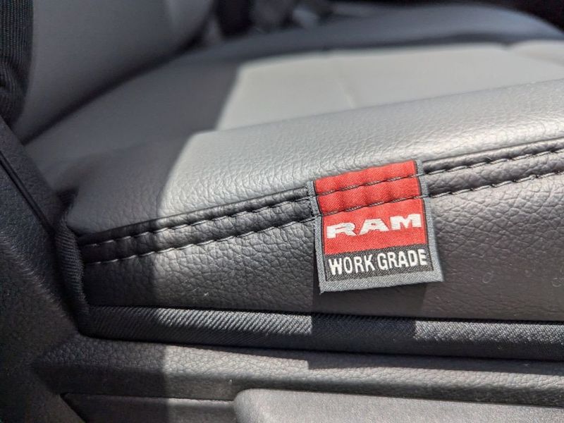 2024 RAM 2500 Tradesman Crew Cab 4x4 6