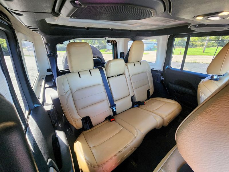 Used 2019 Jeep Wrangler Unlimited Sahara