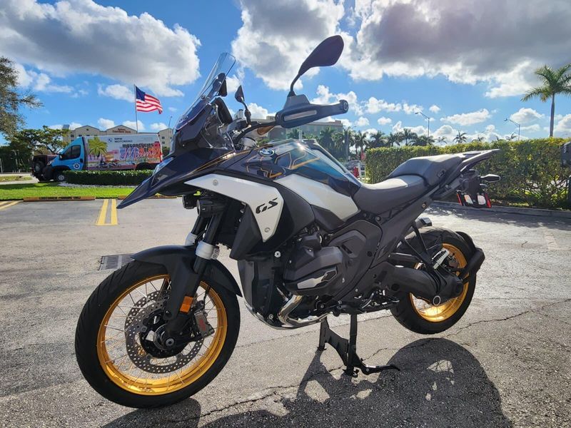 2026 BMW R 1300 GSImage 4