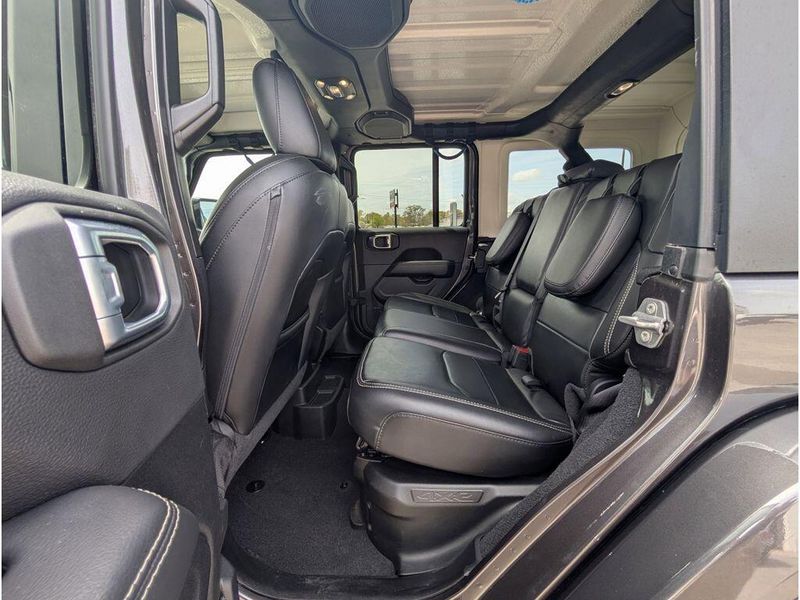 2021 Jeep Wrangler 4xE Unlimited SaharaImage 35