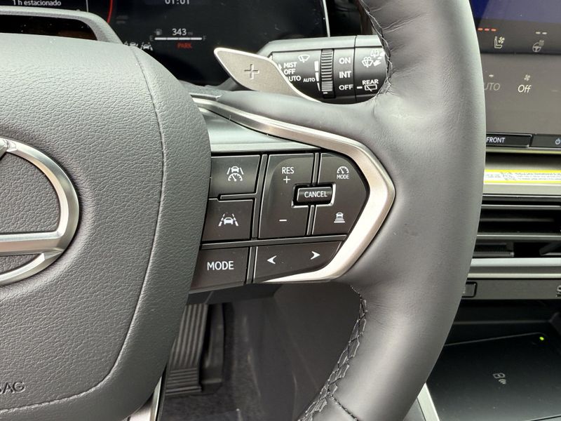 2025 Lexus TX Image 23