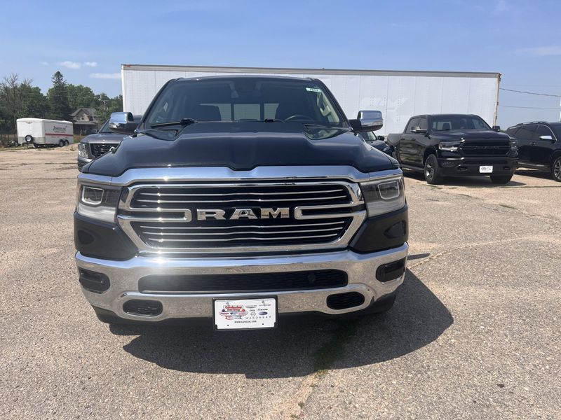 2019 RAM 1500 LaramieImage 3