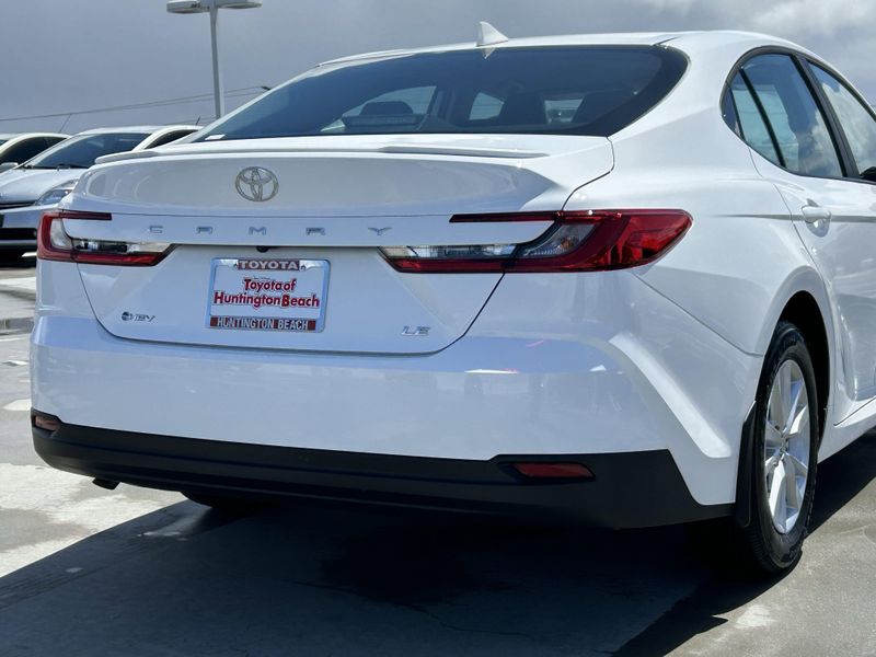 2025 Toyota Camry LEImage 4