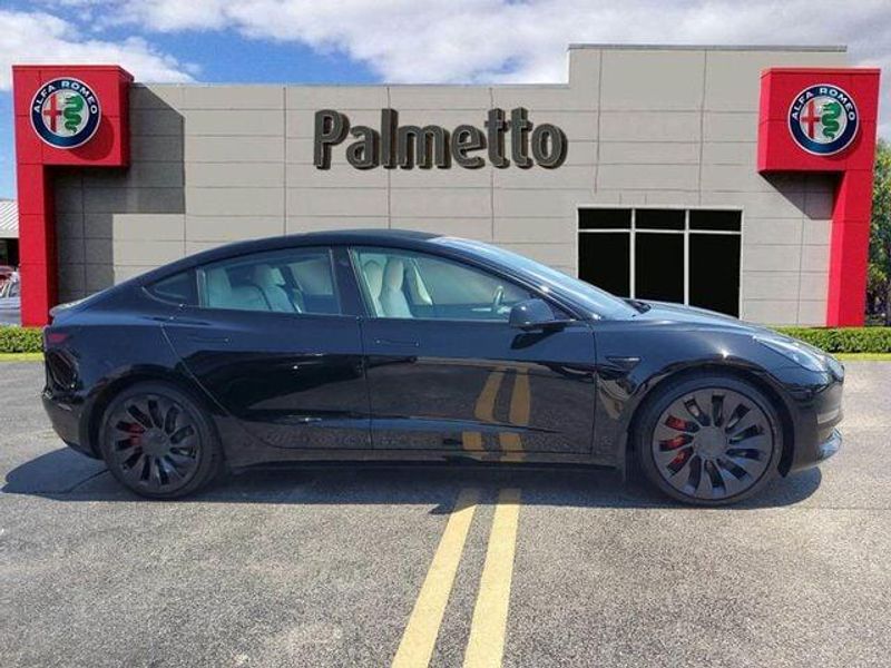 2023 Tesla Model 3 Performance photo 3