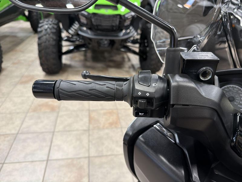 Used 2024 Suzuki Burgman 400 Image 22