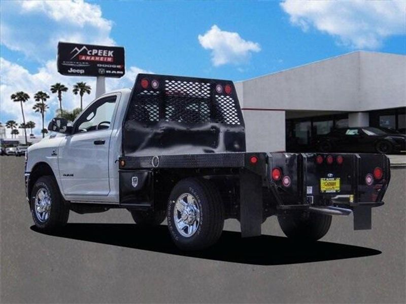 2022 RAM 2500 Tradesman Regular Cab 4x4 8