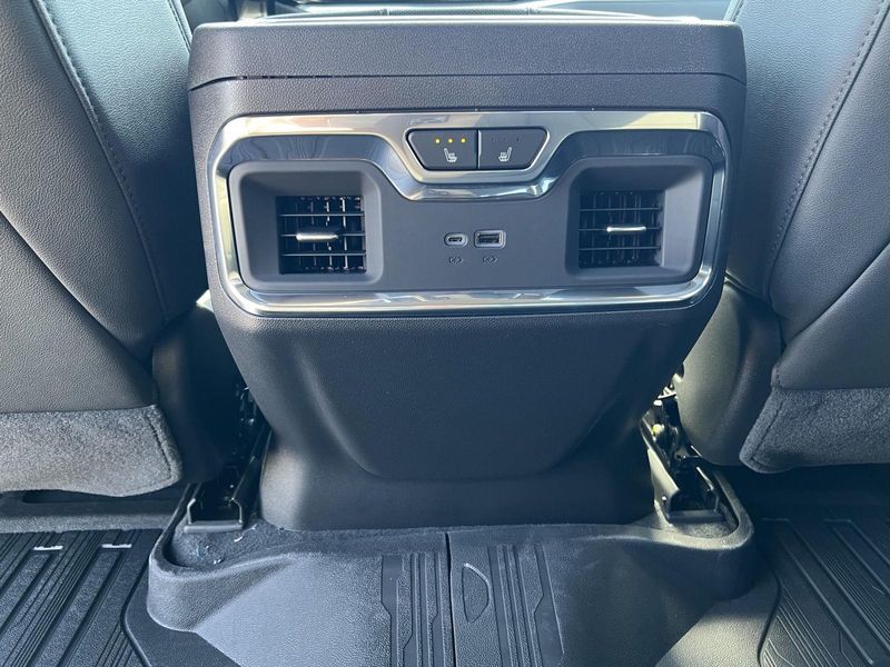 2026 Gmc Sierra 1500 SLT photo 32
