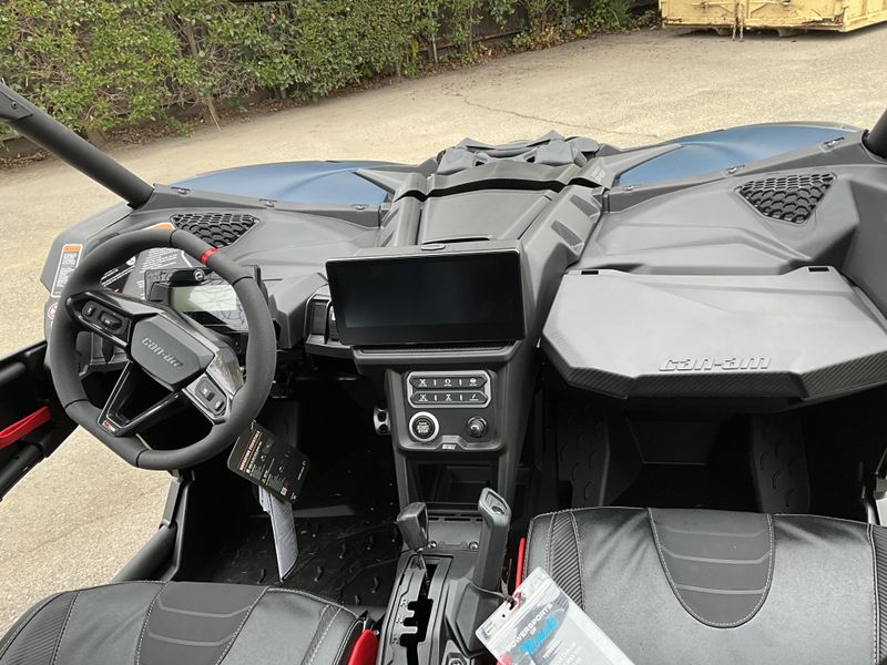 New 2026 Can-Am MAVERICK MAX XDS 64 TURBO RR Image 10