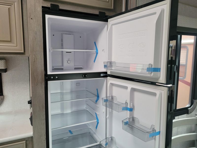 New 2026 NORTHWOOD MFG ARCTIC FOX NXT 295RK Image 15