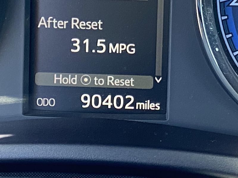 Used 2018 Toyota Corolla SEImage 29