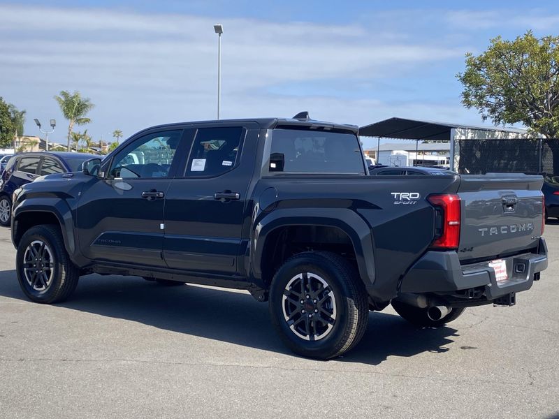 2025 Toyota Tacoma TRD Sport HybridImage 5