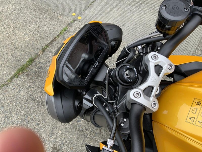2025 Triumph Street Triple 765 RS
