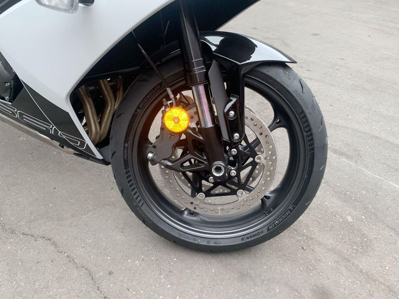 New 2025 Triumph DAYTONA 660 Image 10