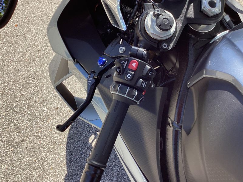 2025 BMW S 1000 RR 