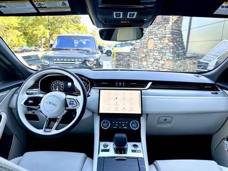 2026 Jaguar F-PACE R-Dynamic S