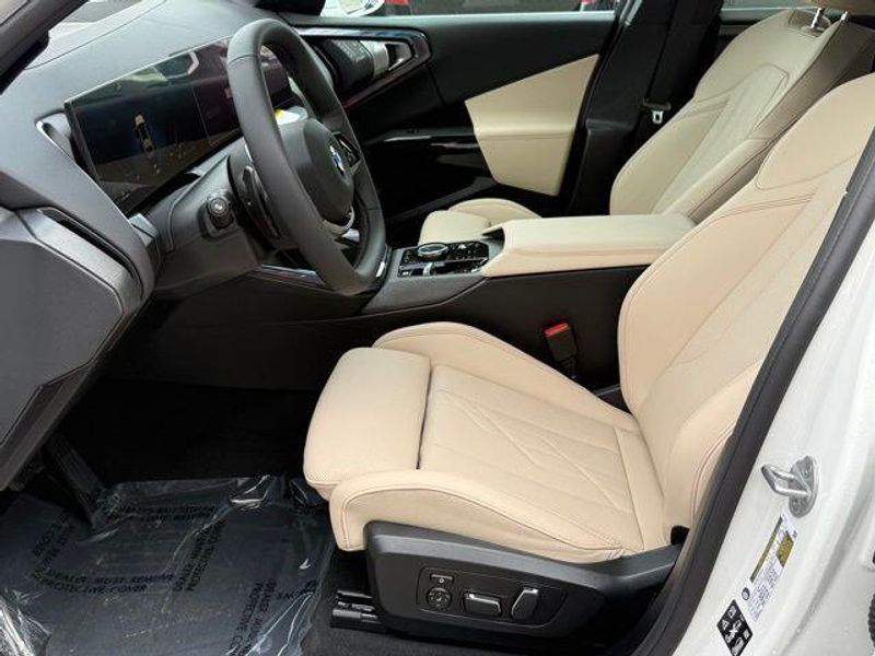 New 2026 BMW X3 30 xDriveImage 17