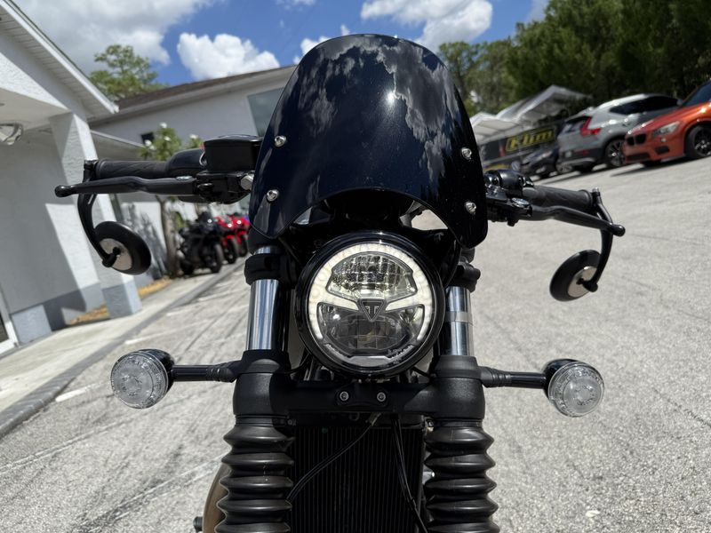 2023 Triumph Bonneville Bobber