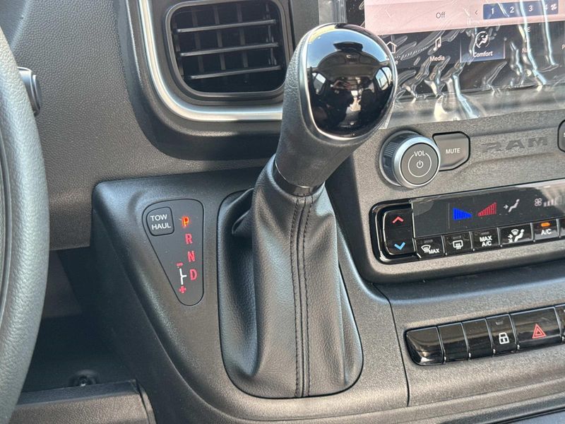 New 2026 RAM Promaster 2500 Slt+ Window Van High Roof 159' Wb
