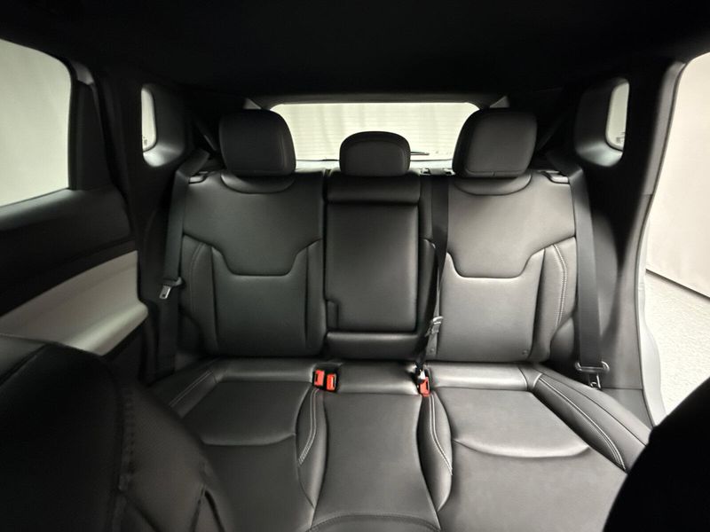 2025 Jeep Compass Limited 4x4Image 17
