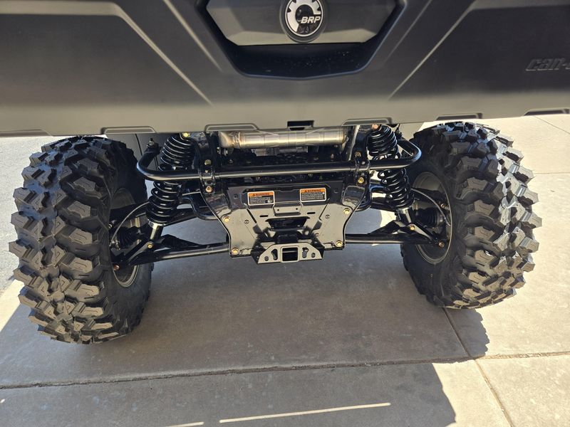 2025 Can-Am DEFENDER MAX LIMITED CAB HD10 FIERY RED Image 21