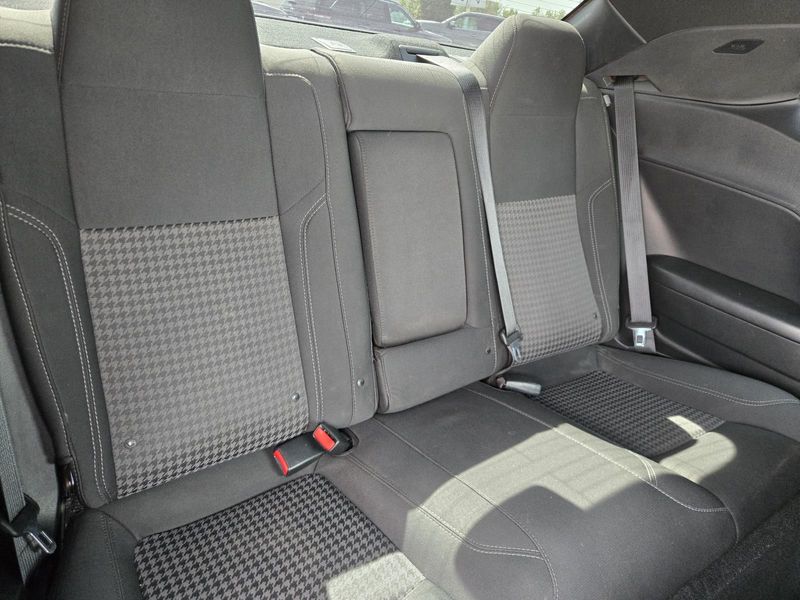 Used 2019 Dodge Challenger SXT RWD