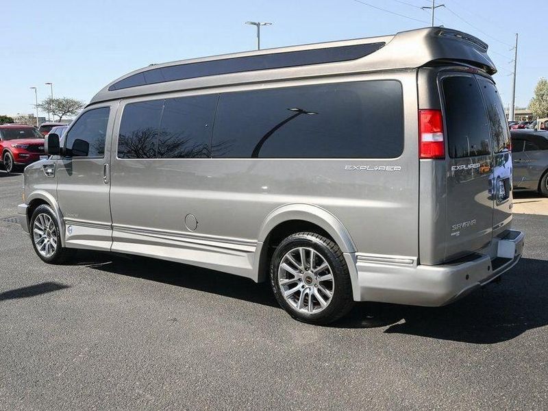 2020 GMC Savana Cargo Image 4