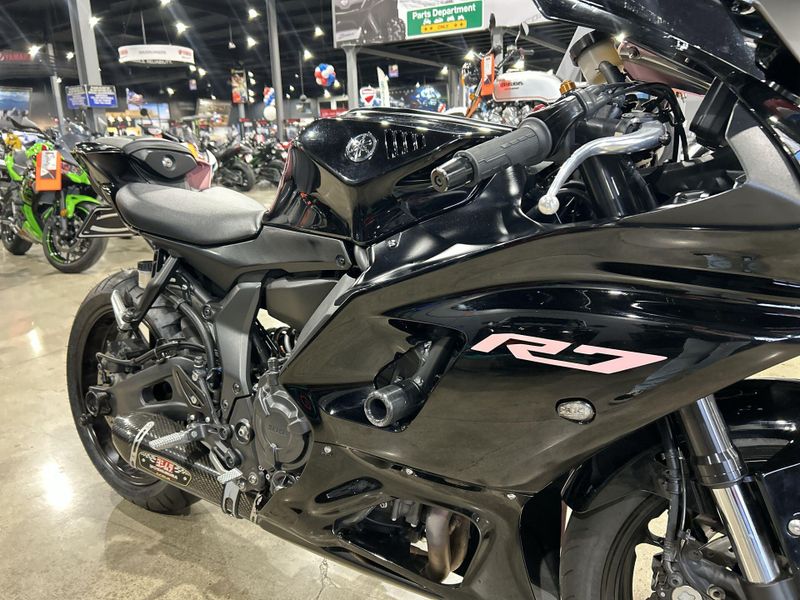 Used 2023 Yamaha YZF-R7 Image 19