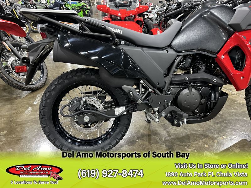 2024 Kawasaki KL650GRFNL-RD1  in a FIRECRACKER RED/METALLIC CARBON GRAY exterior color. Del Amo Motorsports of South Bay (619) 547-1937 delamomotorsports.com 