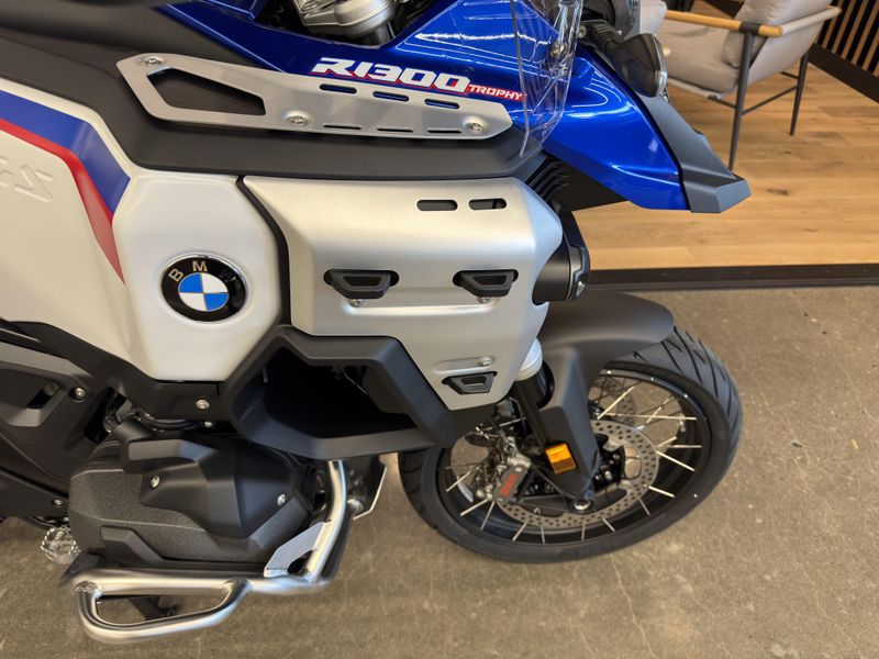 2025 BMW R 1300 GS Adventure - TROPHY - RACING BLUE METALLIC 