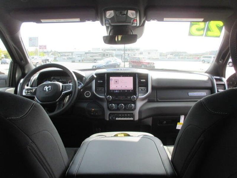 2025 RAM 2500 Big Horn Crew Cab 4x4 6