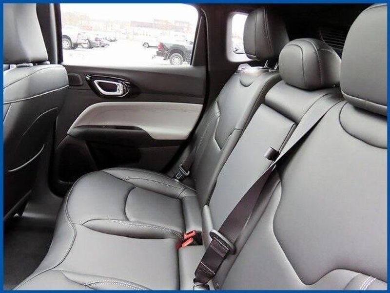 New 2025 Jeep Compass LimitedImage 10
