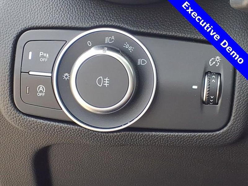 New 2025 Alfa Romeo Giulia VeloceImage 16