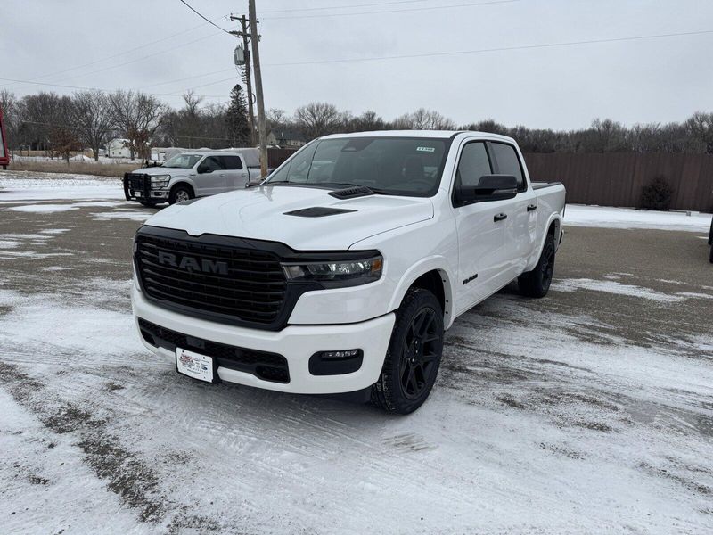 2025 RAM 1500 LaramieImage 4