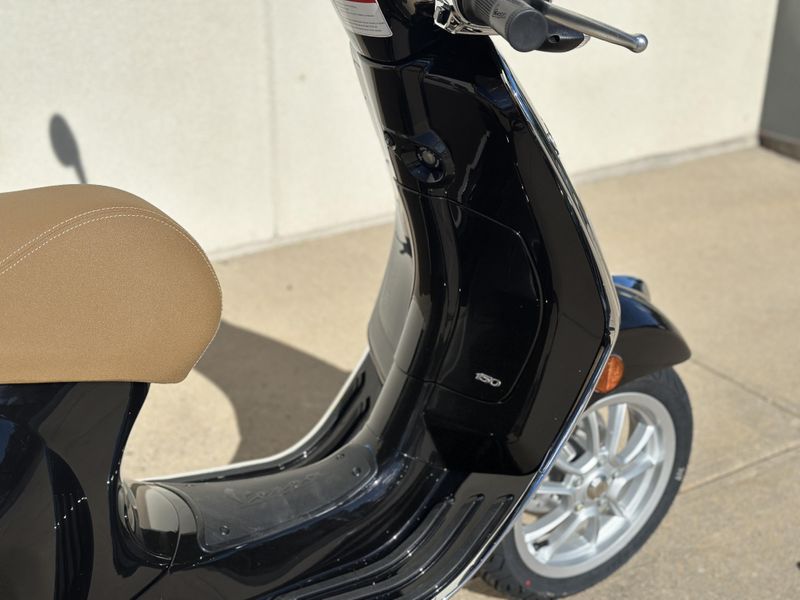 2023 Vespa PRIMAVERA 150 in a NERO CONV exterior color. Cross Country Powersports 732-491-2900 crosscountrypowersports.com 