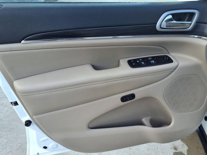 Used 2020 Jeep Grand Cherokee LimitedImage 26