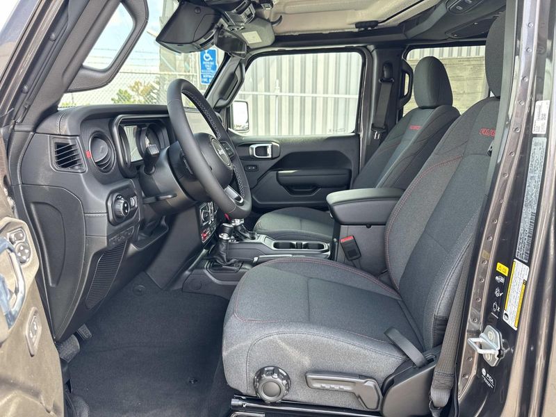 New 2026 Jeep Gladiator Rubicon 4x4